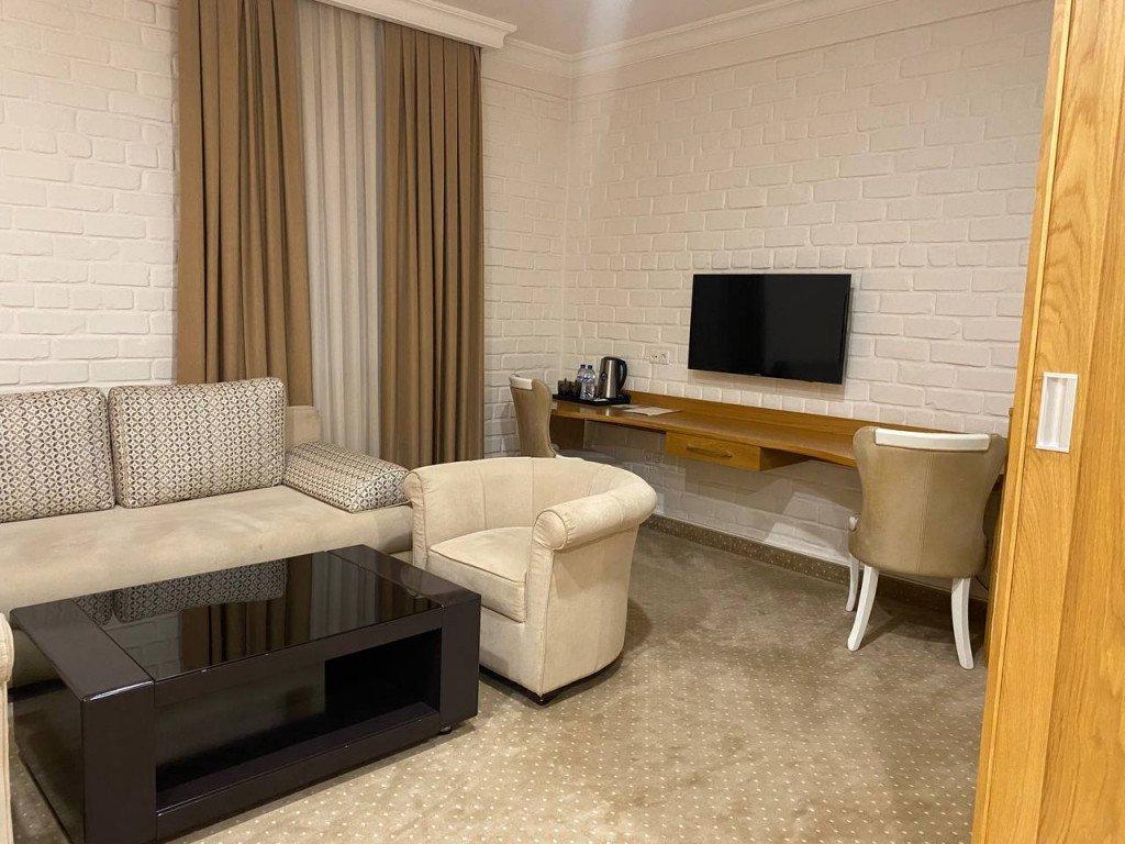 Praga Hotel Tashkent Bagian luar foto